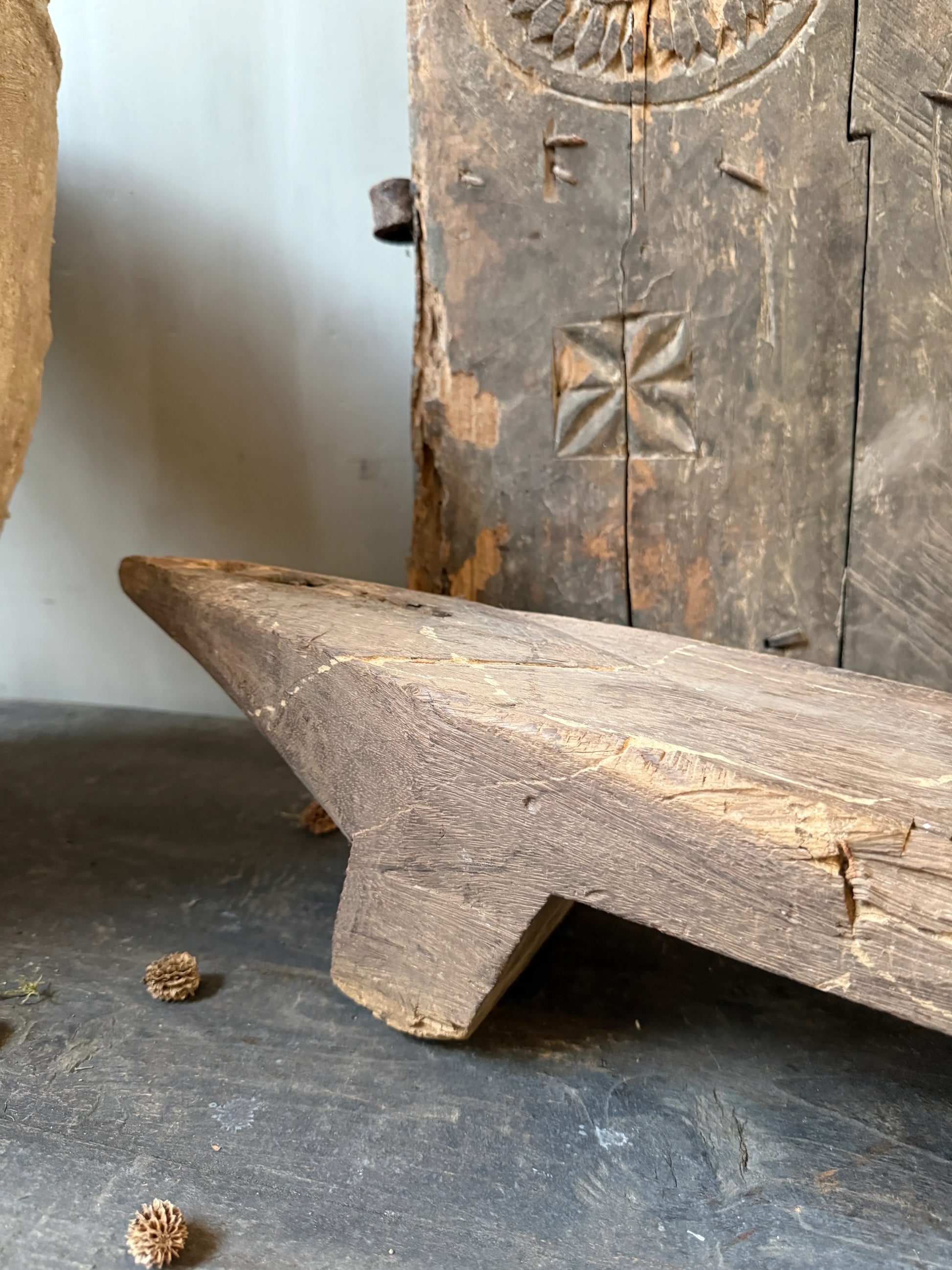 Antieke kokosraspbank (kopie) - My Sober Home