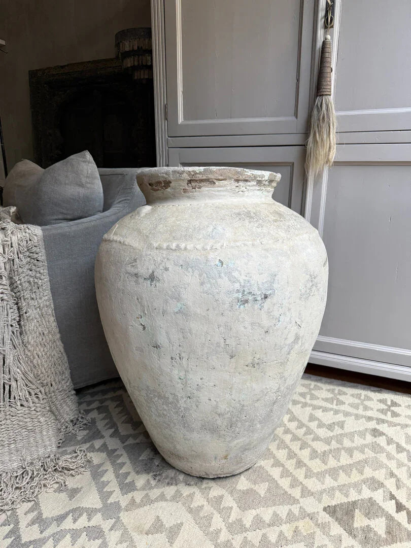 Oude Indiase kruik / pot - My Sober Home