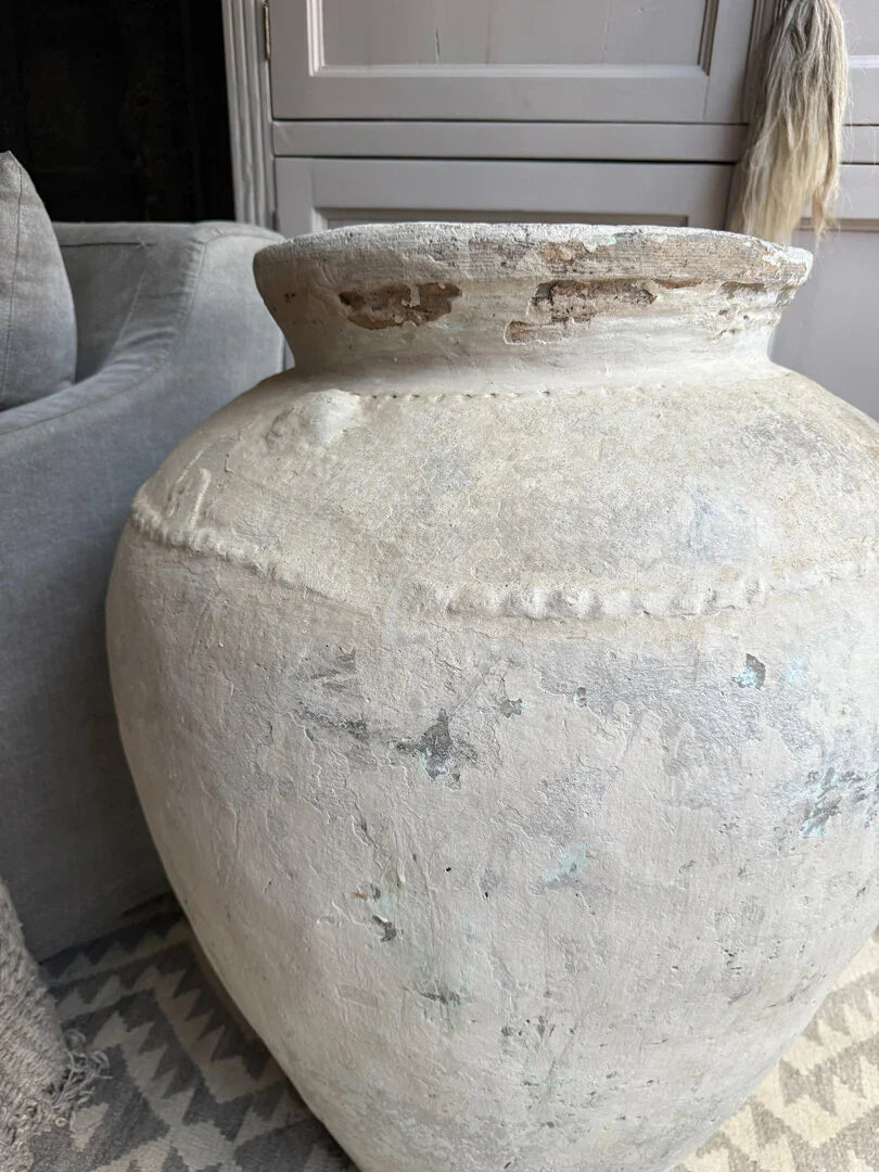 Oude Indiase kruik / pot - My Sober Home