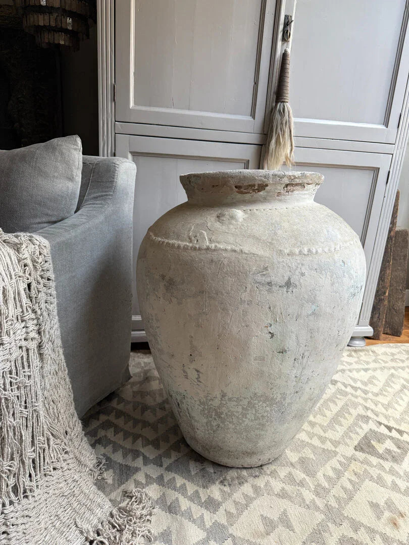 Oude Indiase kruik / pot - My Sober Home