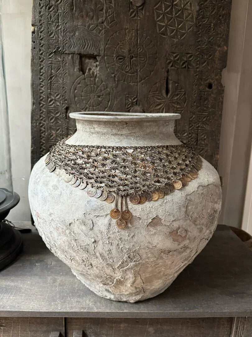 Kruikketting Lois - My Sober Home