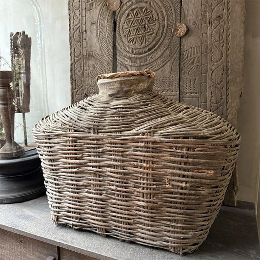 Antique clay basket XL with lid