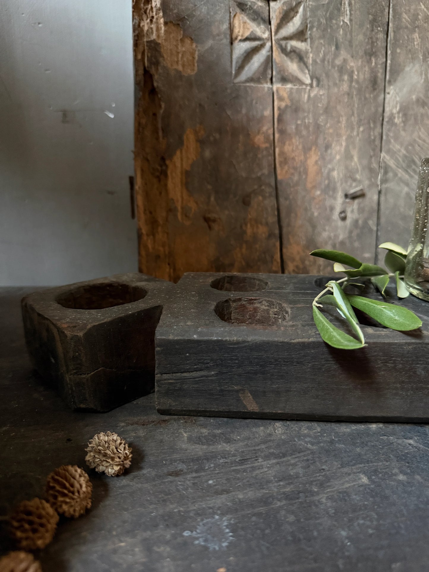 Authentieke houten mal, handgemaakt decoratieobject voor landelijk en sober interieur, My Sober Home