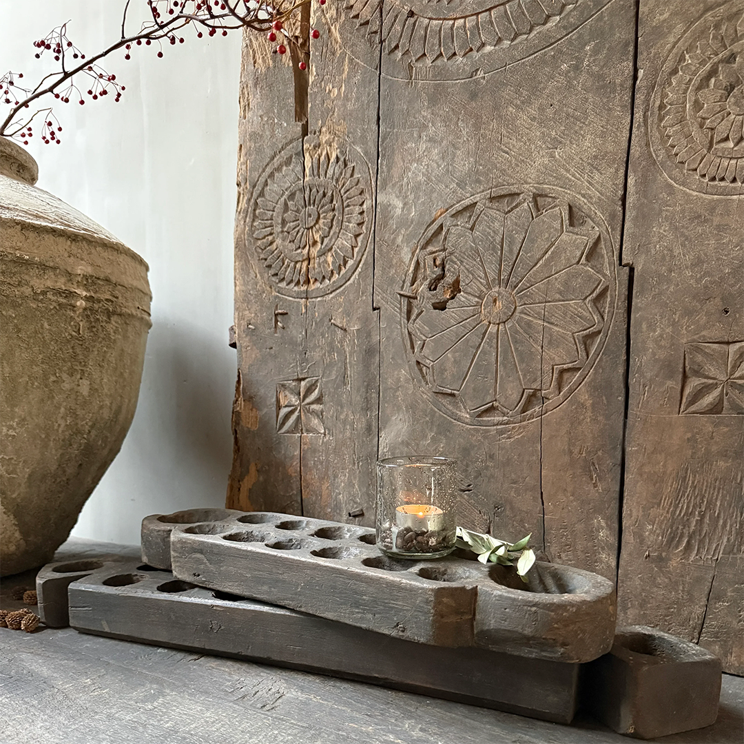 Old wooden mold