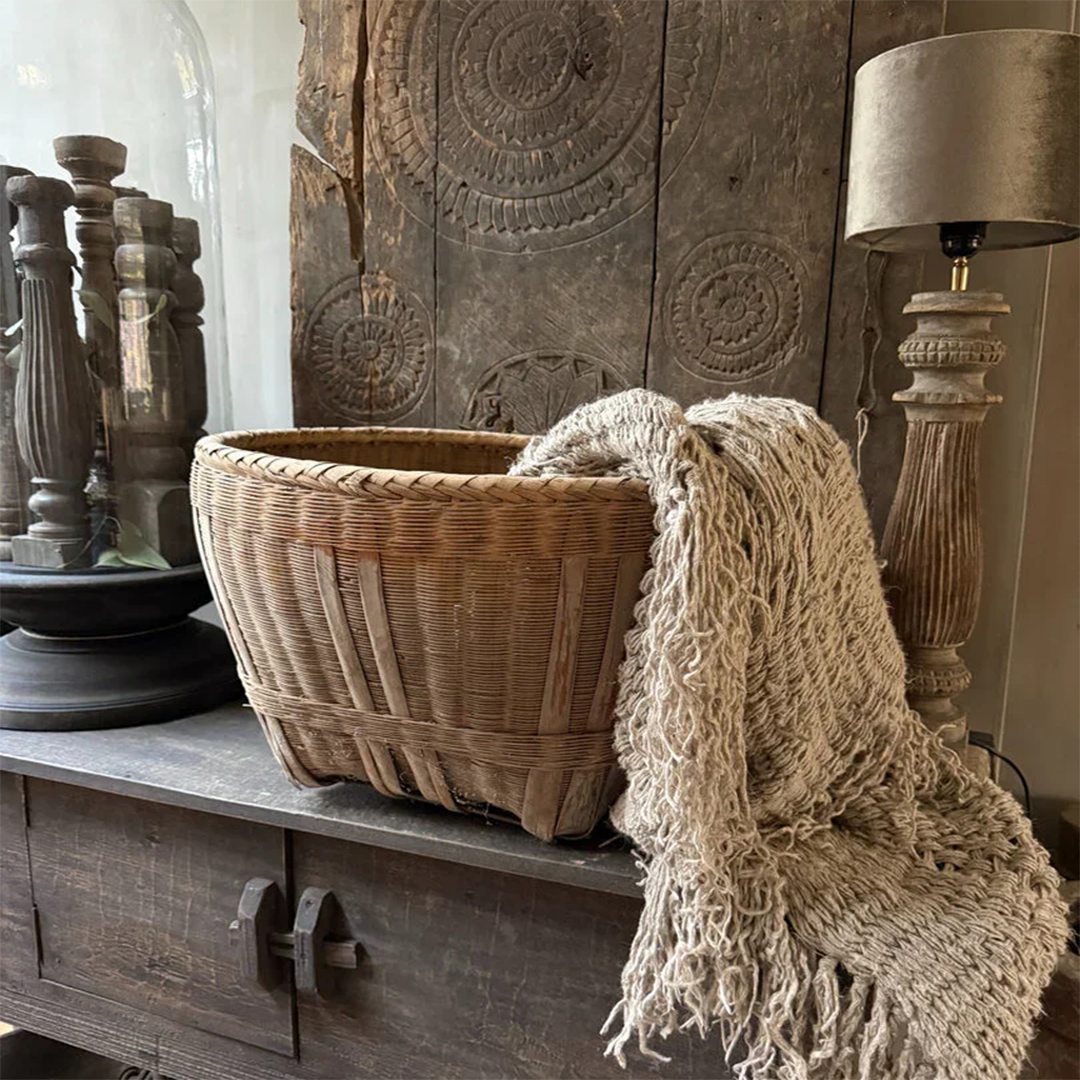 Original wicker Chinese basket
