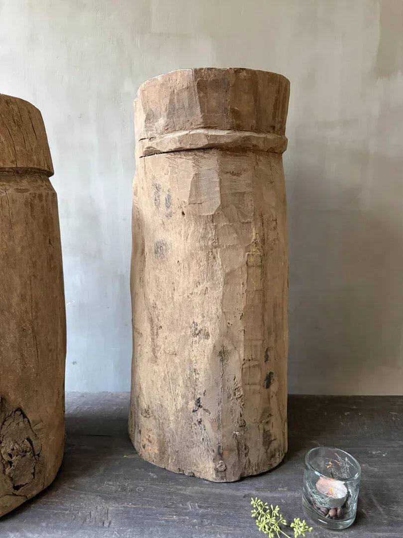 Antieke vijzel (rechter op de foto) - My Sober Home