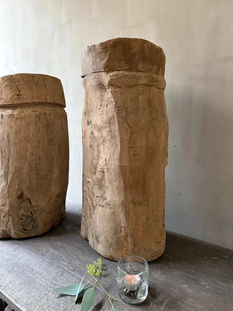 Antieke vijzel (rechter op de foto) - My Sober Home