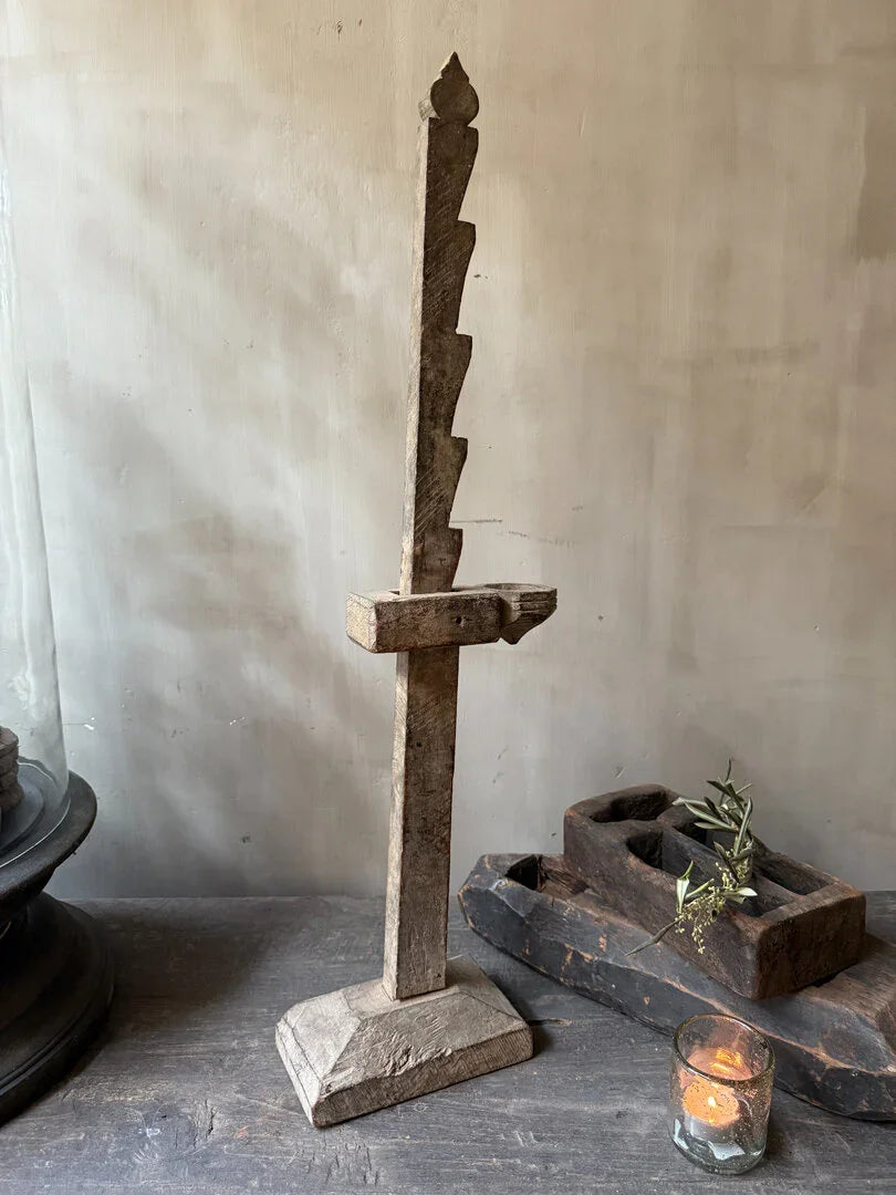 Ornament oud hout - My Sober Home