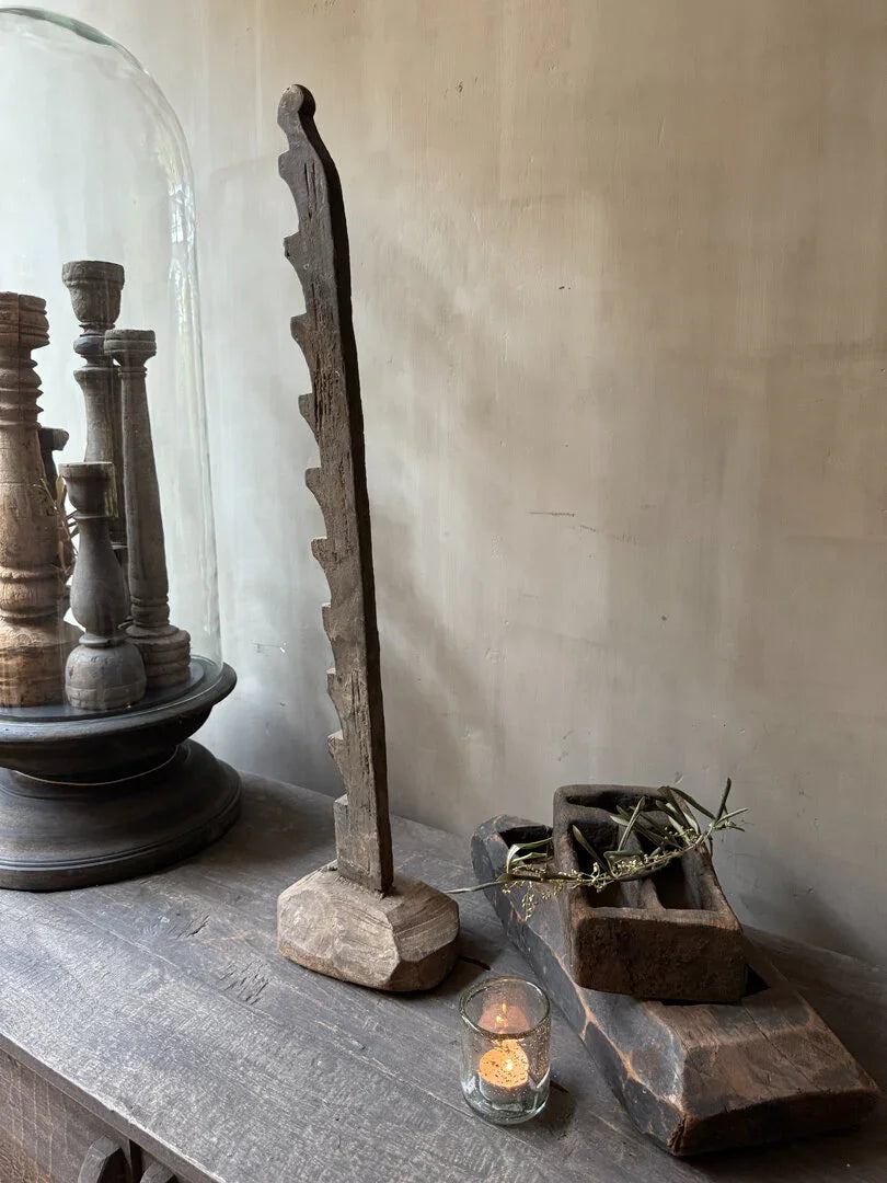 Ornament oud hout - My Sober Home