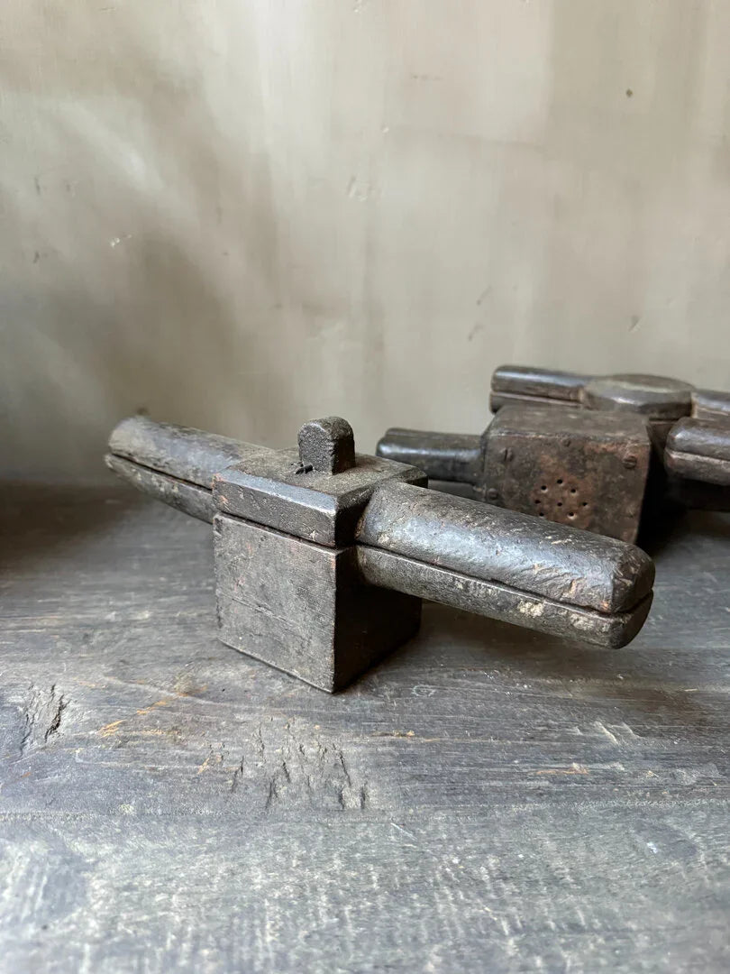 Authentieke oude pers - My Sober Home