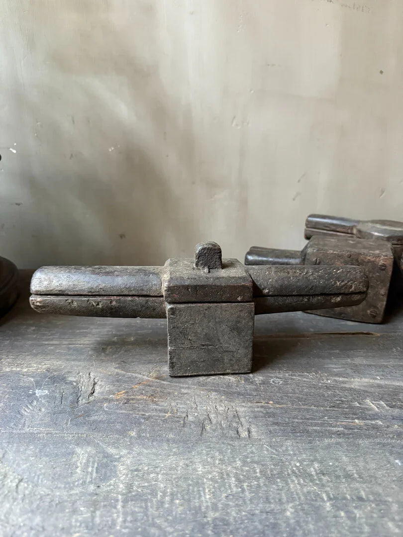 Authentieke oude pers - My Sober Home