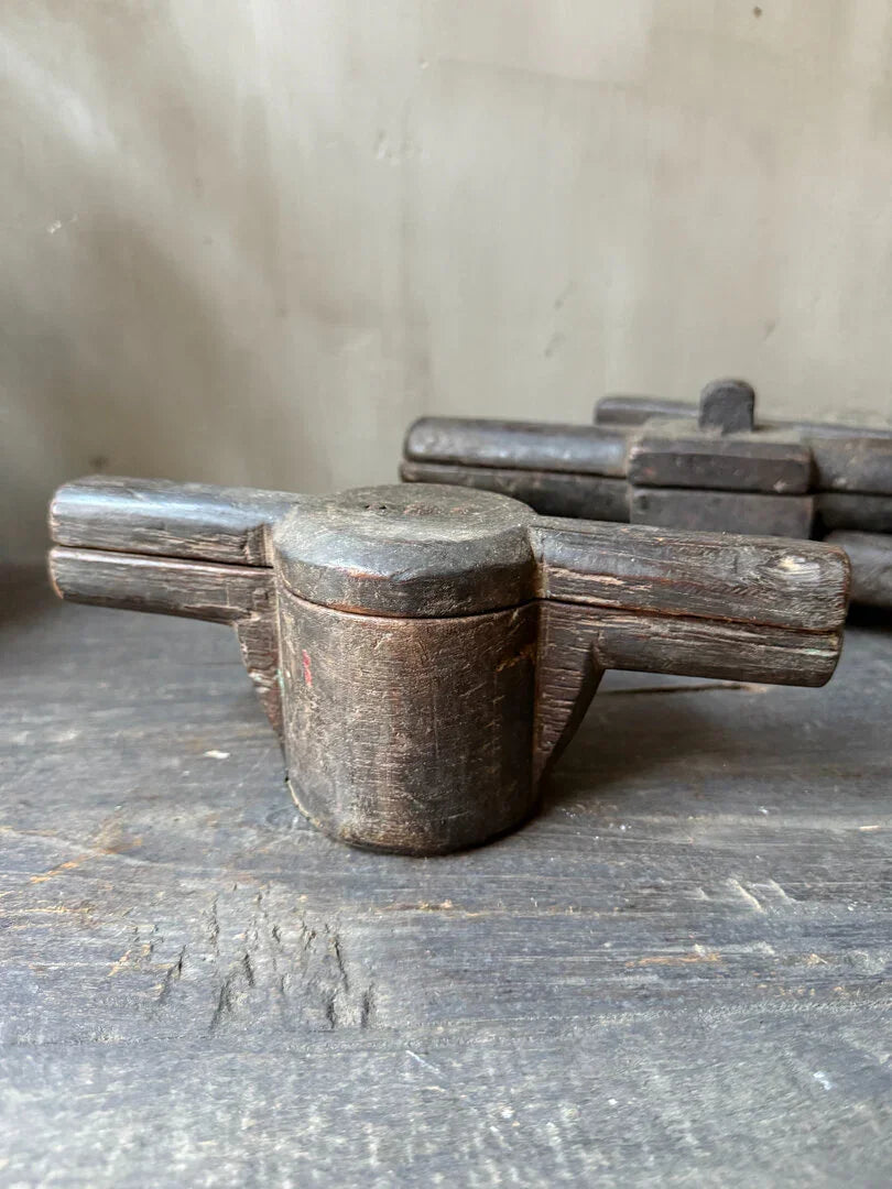 Authentieke oude pers - My Sober Home