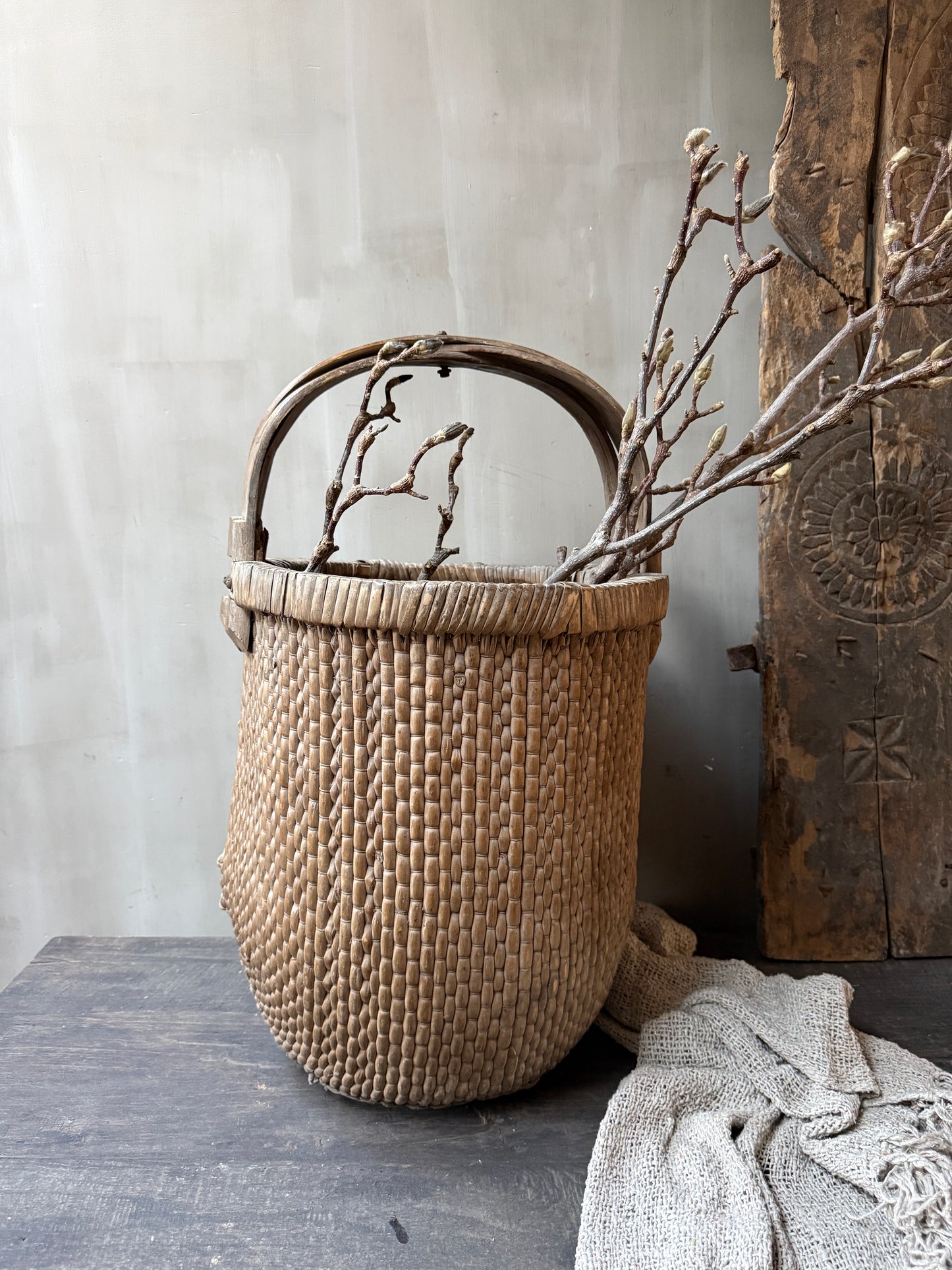 Chinesischer Pflückkorb mit Henkel