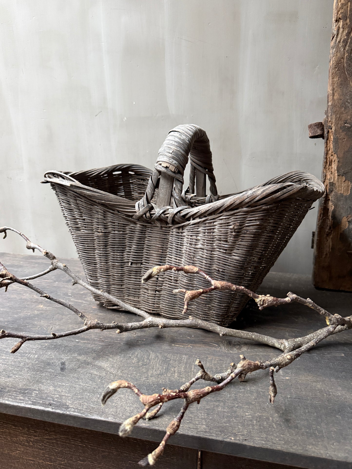 Chinesischer Pflückkorb mit Henkel
