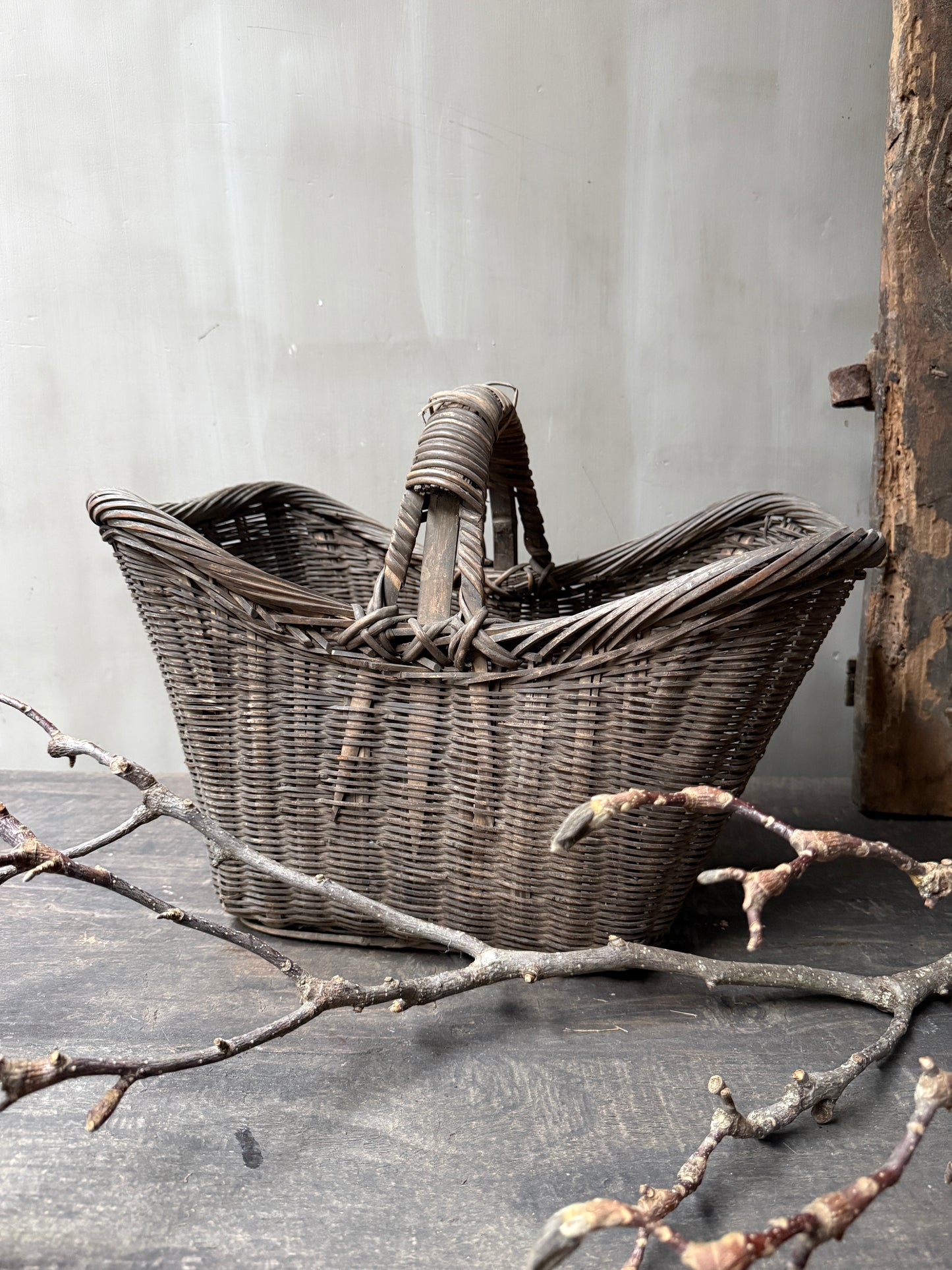 Chinesischer Pflückkorb mit Henkel