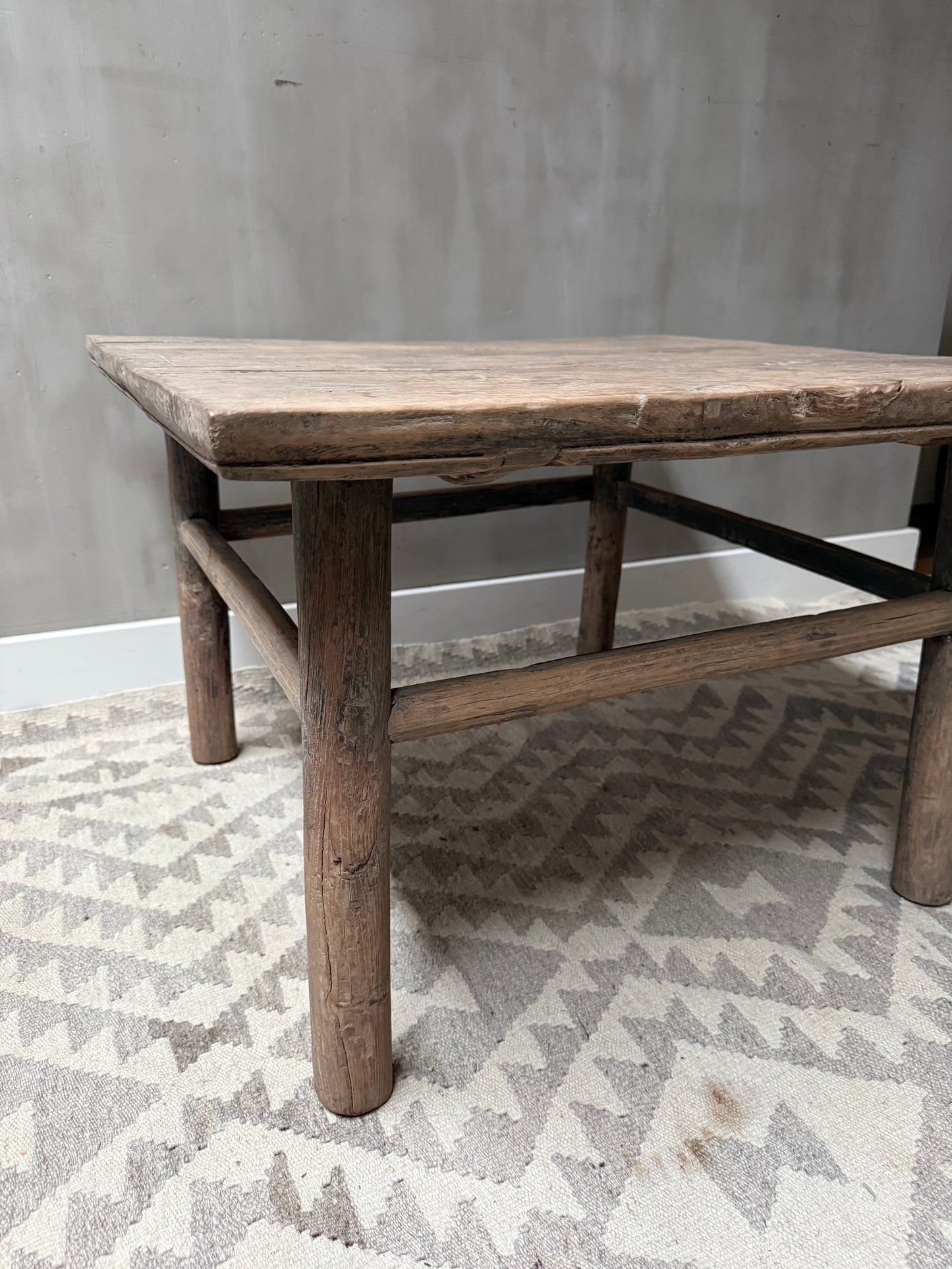 Salon-Beistelltisch aus Ulmenholz, China