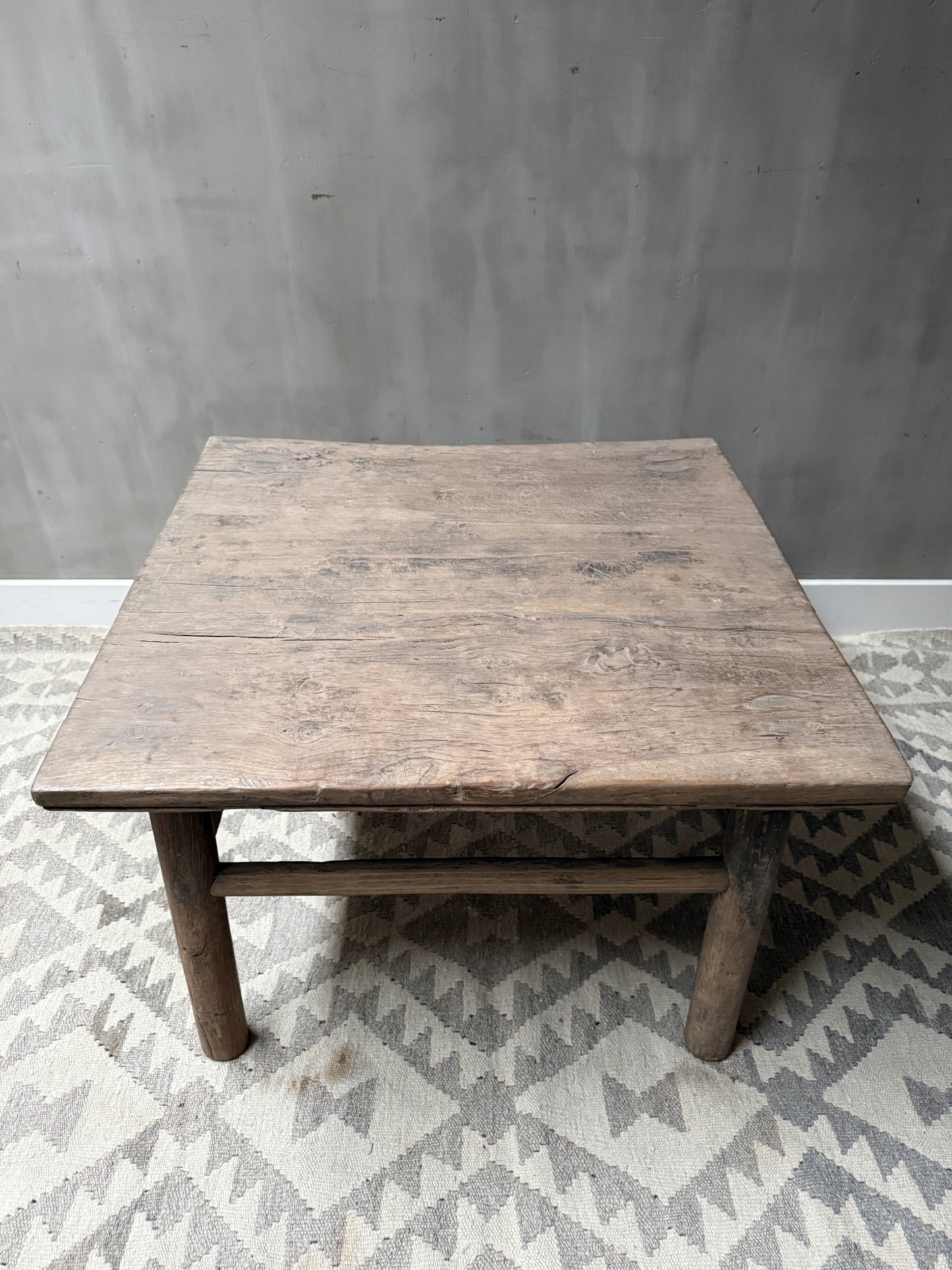 Salon-Beistelltisch aus Ulmenholz, China