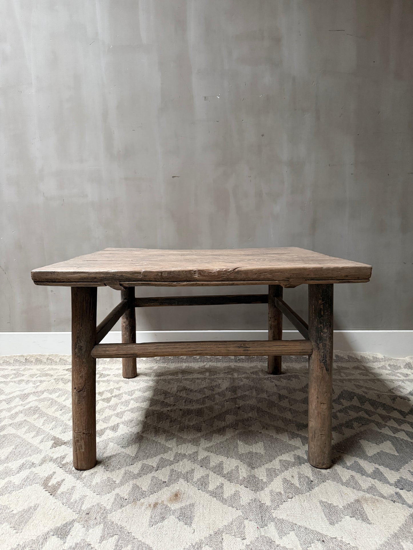 Salon-Beistelltisch aus Ulmenholz, China