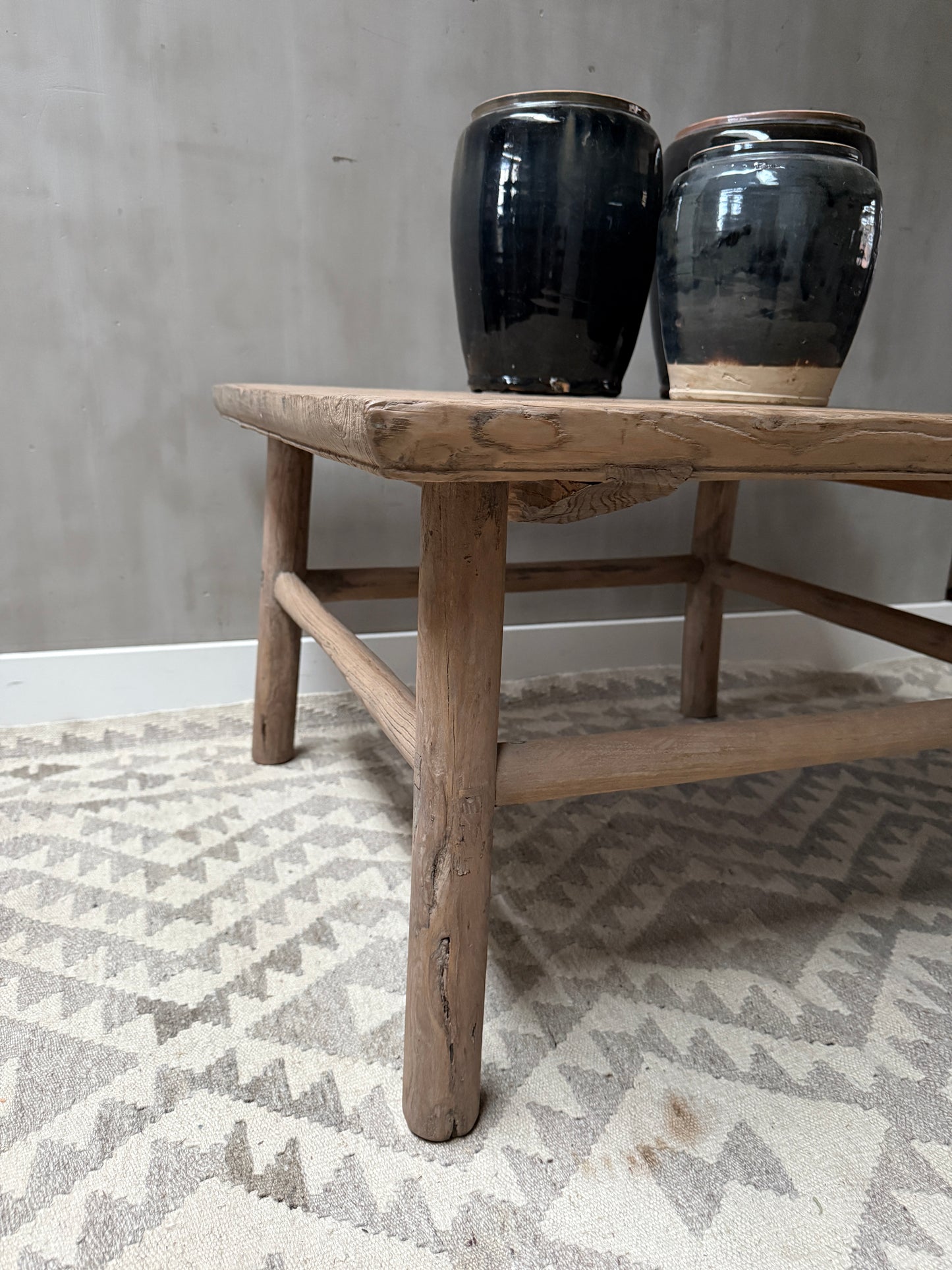 Salon-Beistelltisch aus Ulmenholz, China