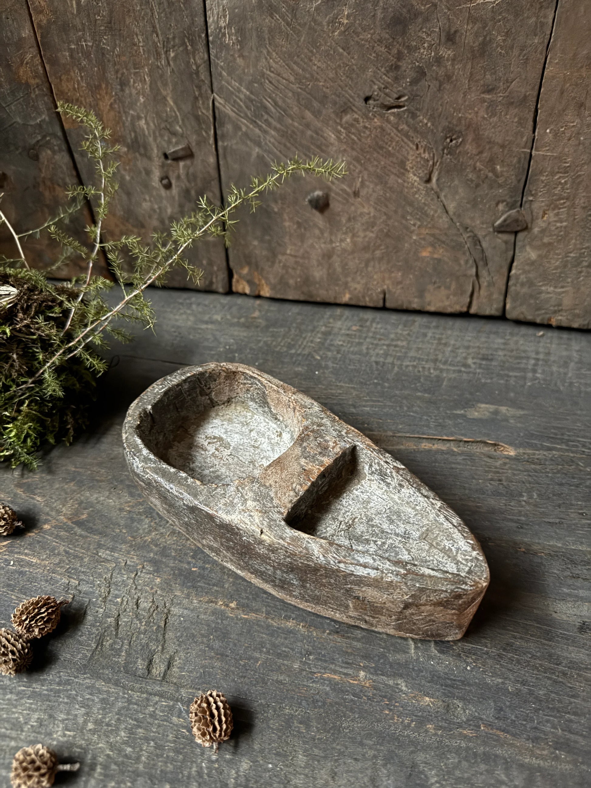 Authentieke handgemaakte houten schaal, landelijke woonaccessoire uit India, My Sober Home