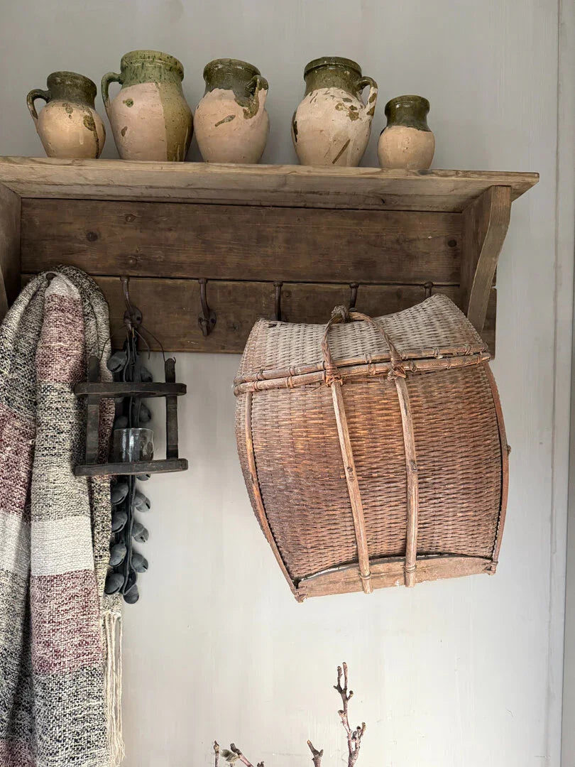 Oude unieke Chinese rieten vissers mand - My Sober Home