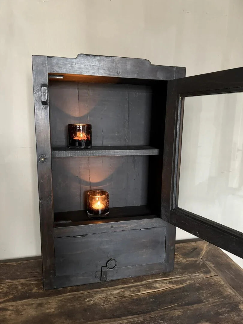 Vitrine wandkast - My Sober Home