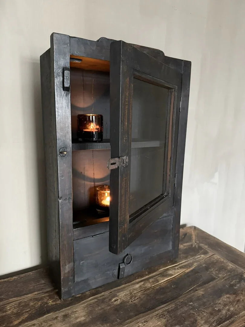 Vitrine wandkast - My Sober Home