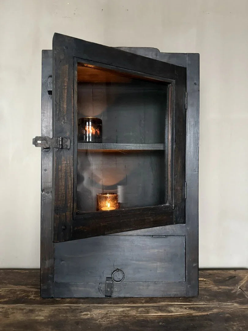 Vitrine wandkast - My Sober Home