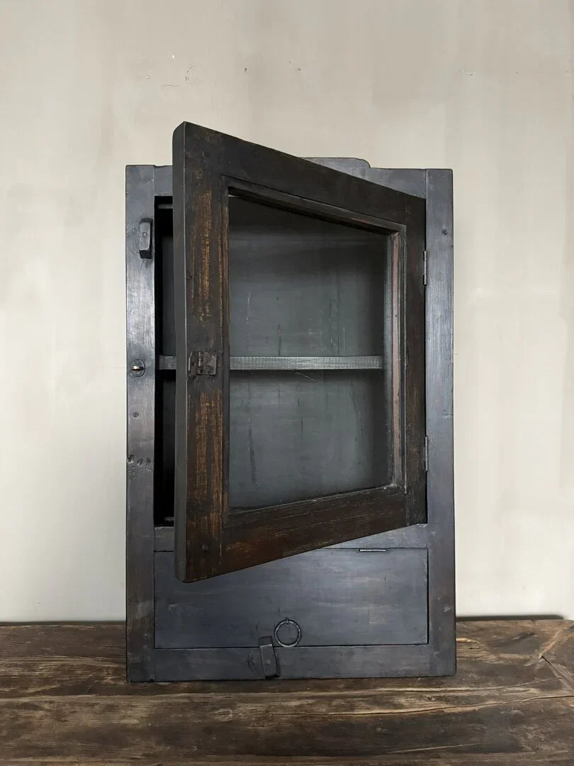 Vitrine wandkast - My Sober Home