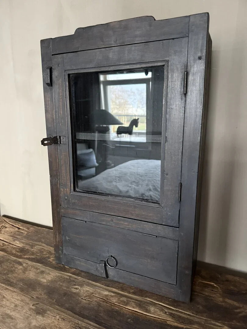 Vitrine wandkast - My Sober Home