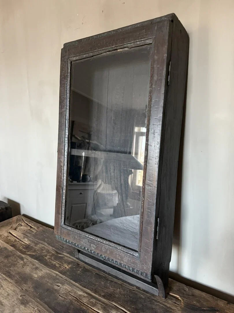 Vitrine wandkast - My Sober Home