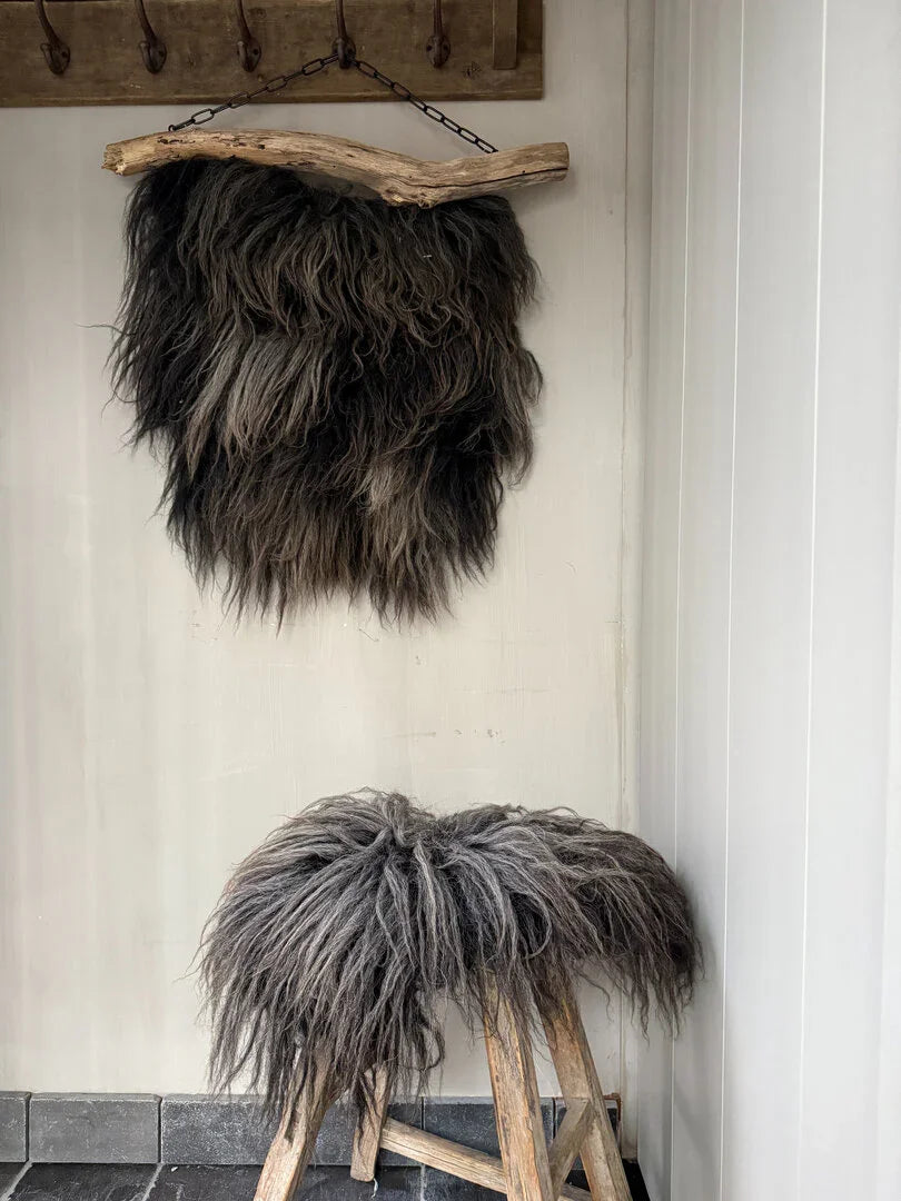 Wandkraag + kruk vacht - My Sober Home