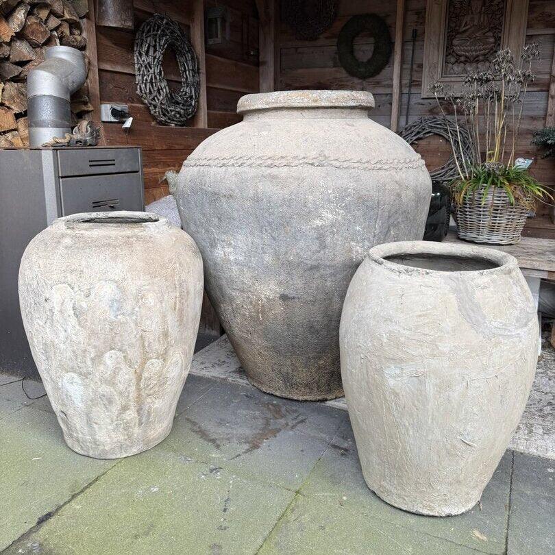 Oude Indiase kruik - My Sober Home