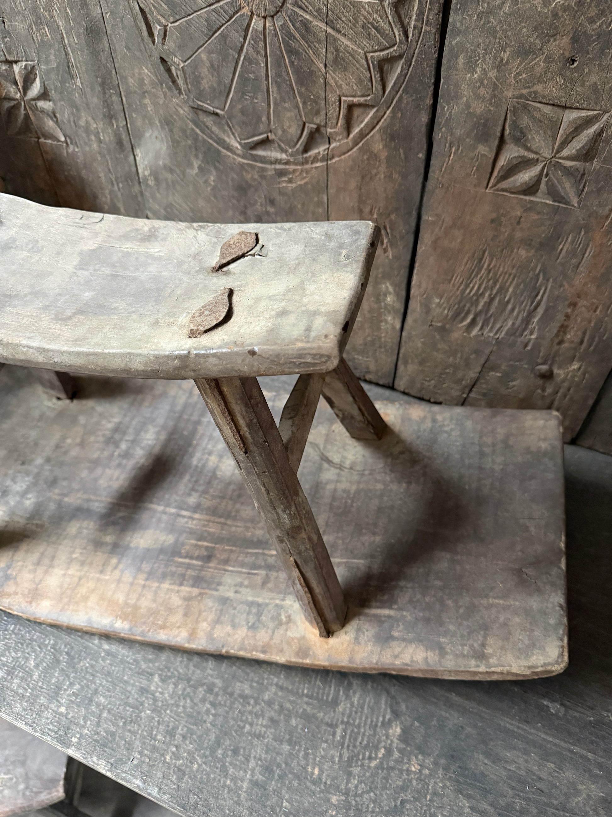 Authentiek houten zaaikrukje, handgemaakt, landelijk en sober, My Sober Home woonaccessoire