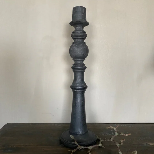 Kerzenständer, matt schwarz, 48